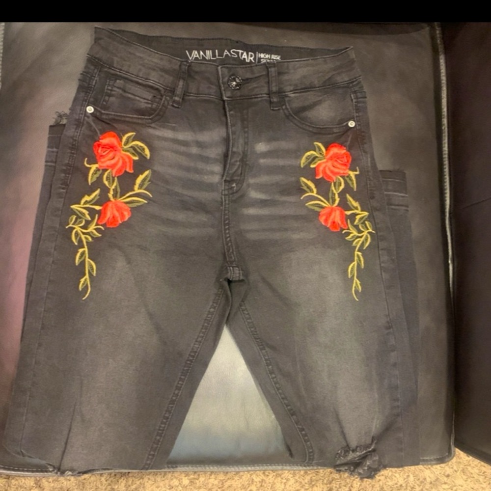 Rose embroidered jeans